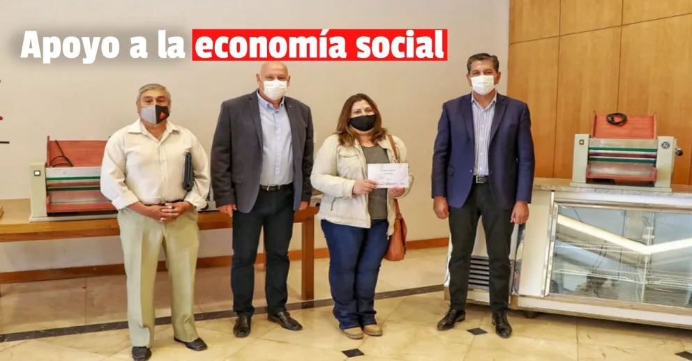 Más de 100 emprendedores recibieron maquinarias para potenciar sus trabajos