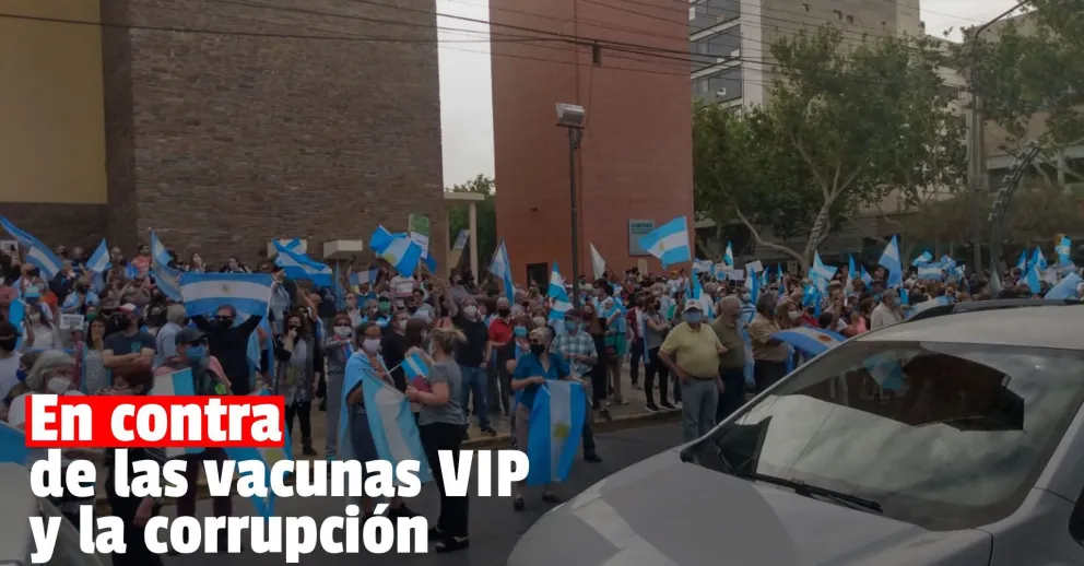 En varios puntos del país marcharon en contra de la vacunación VIP