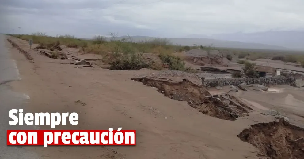 Por un derrumbe está interrumpido el tránsito en La Ruta Nacional 150