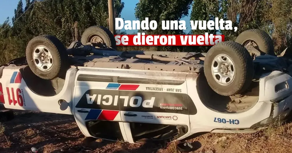 Un patrullero volcó y dos policías terminaron en el hospital