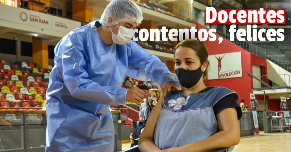 ¿Cómo fue la primera jornada de vacunación a docentes?