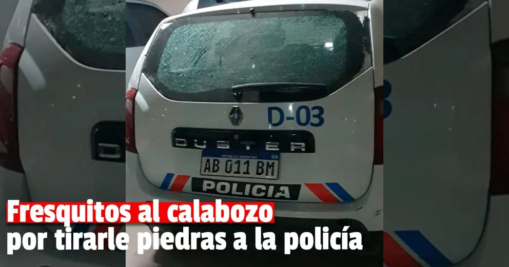 Apedrearon un patrullero por no permitirles bañarse en un canal