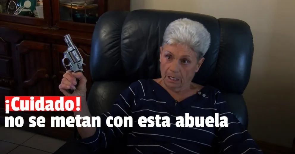 Bomberos sofocaron un incendio en una vivienda y se encontraron con un arma