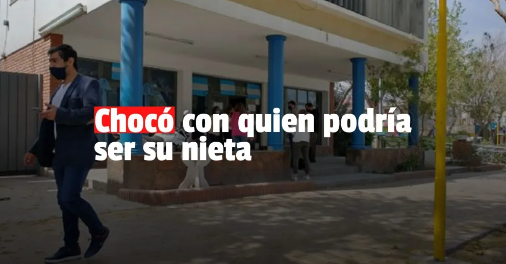 Un motociclista de 68 años terminó fracturado tras impactar con un automóvil