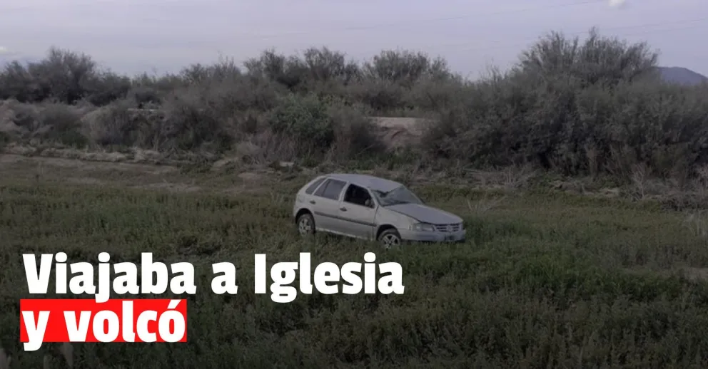 Una mujer volcó en Ruta 40 y terminó hospitalizada