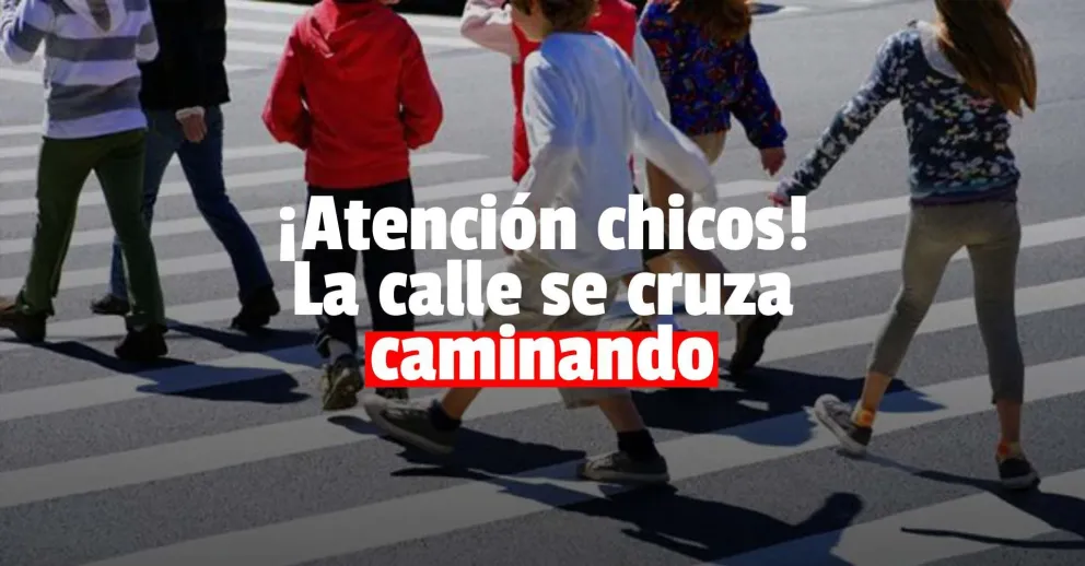 Una niña cruzó corriendo la calle y fue atropellada por un auto