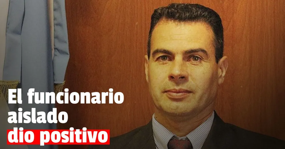 El secretario General de la Gobernación dio positivo