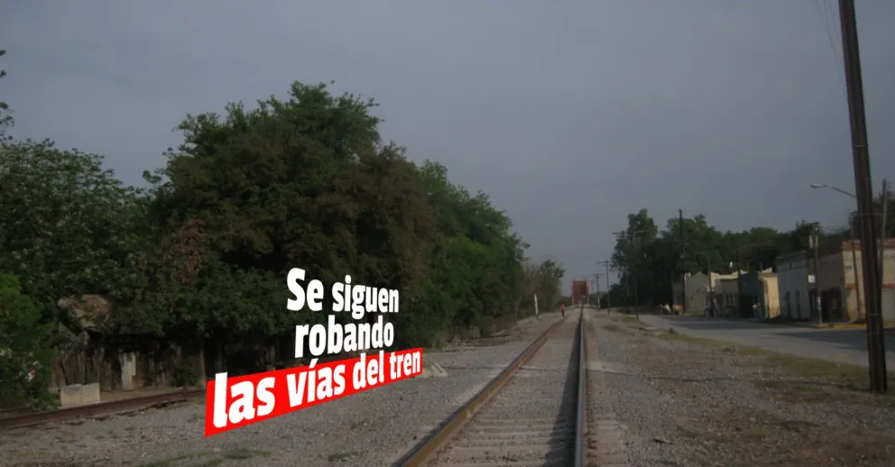 En Pocito encontraron a varias personas robando rieles del tren
