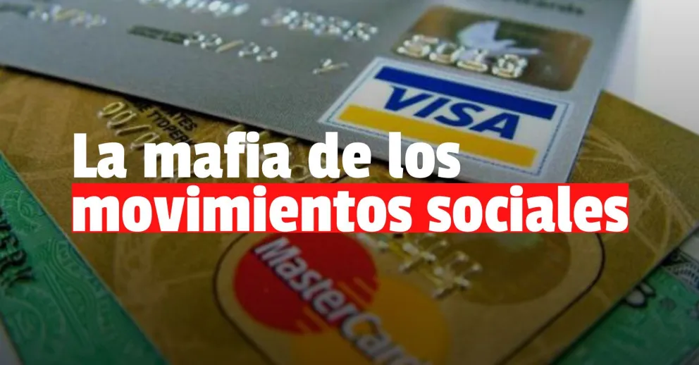 Detienen a dos personas con tarjetas de débito y más de $100.000