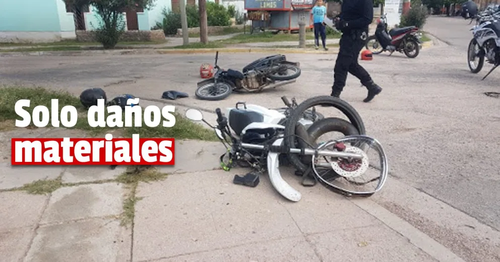 Dos motos colisionaron en Rivadavia: no hubo heridos de gravedad