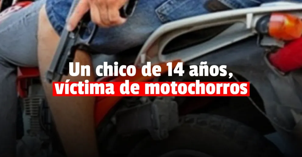 Motochorros le apuntaron con un arma a un chico de 14 años para robarle una campera