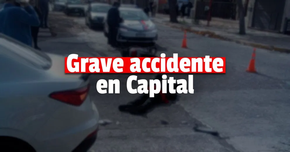 Una motociclista terminó grave tras chocar con un auto
