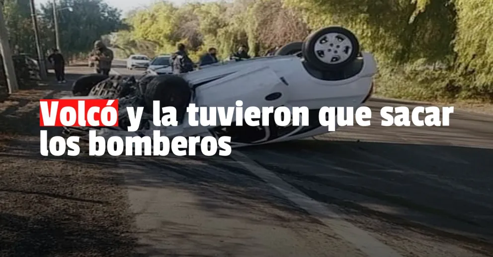 Vuelco Caucete: volcó una automovilista y terminó hospitalizada