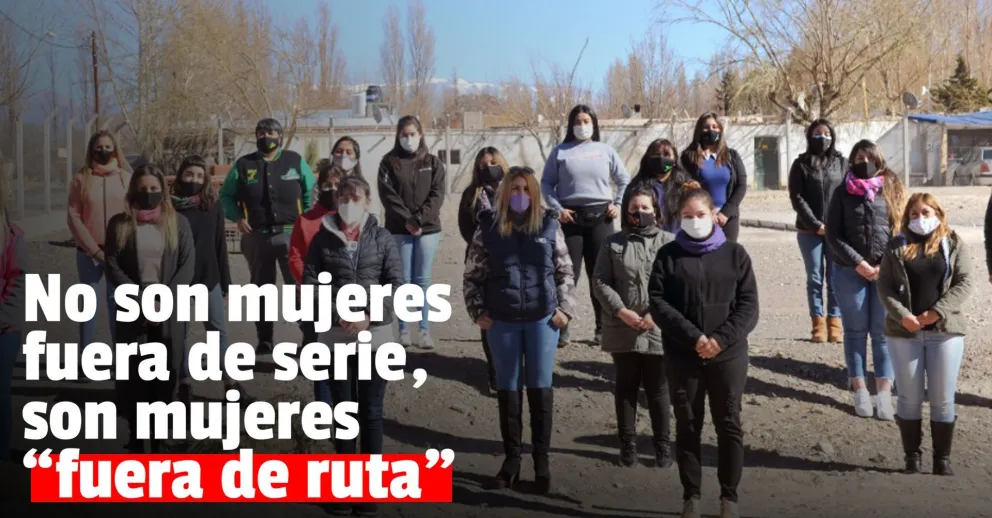 Capacitan a mujeres para operar los camiones fuera de ruta
