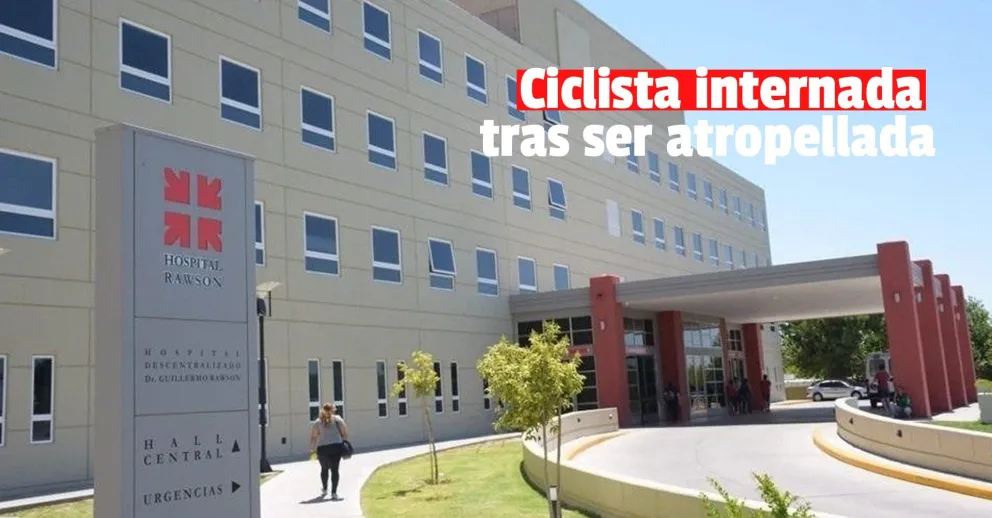Un choque entre un auto y una bicicleta dejó a una mujer internada