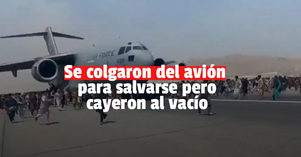 Se "colgaron" de un avión para escapar de los talibanes y cayeron desde el aire