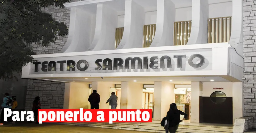 Realizan obras de mantenimiento en el Teatro Sarmiento