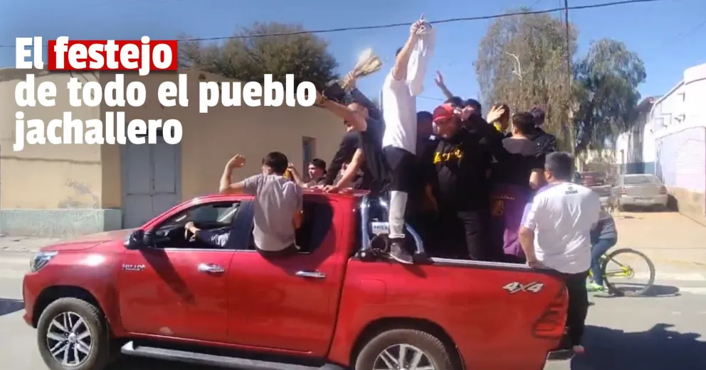 Todo un pueblo recibió con caravana y aplausos a los jugadores de Jáchal BC tras el ascenso