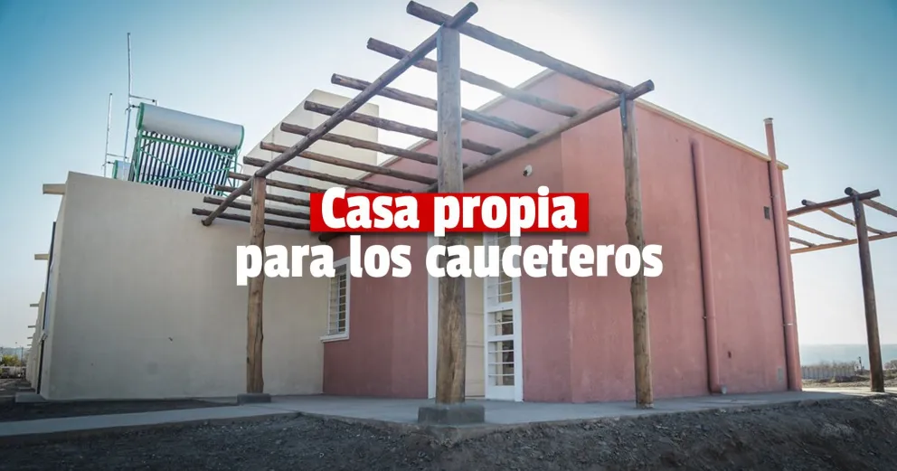 Caucete: se entregaron 115 viviendas con un novedoso sistema de saneamiento
