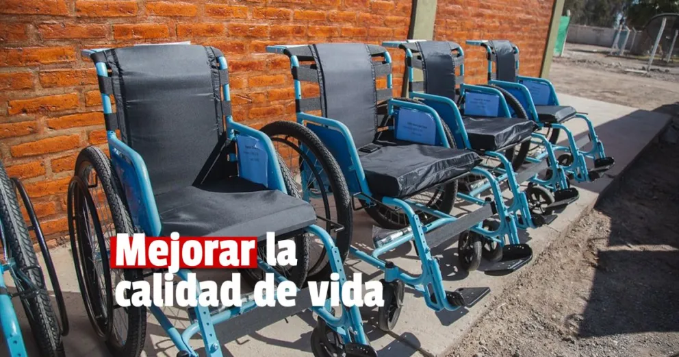 25 de Mayo: entregaron elementos ortopédicos a una ONG