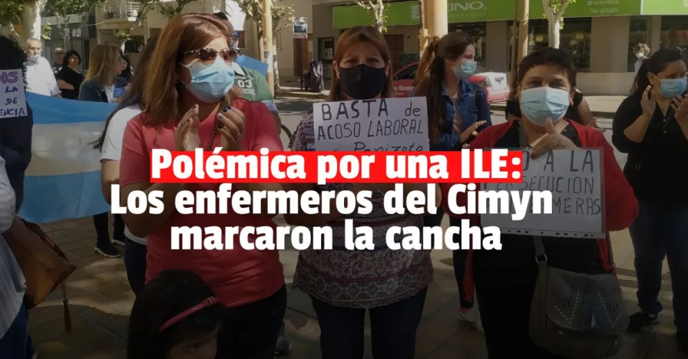Las enfermeras suspendidas se manifestaron en la puerta de la clínica 