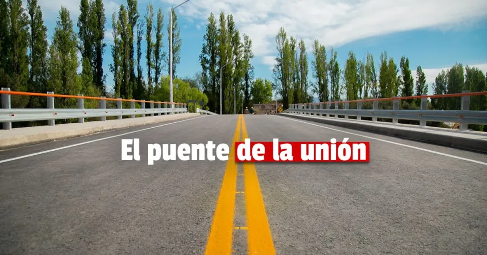 Se inauguró el puente que une a Pedernal con la villa cabecera de Sarmiento