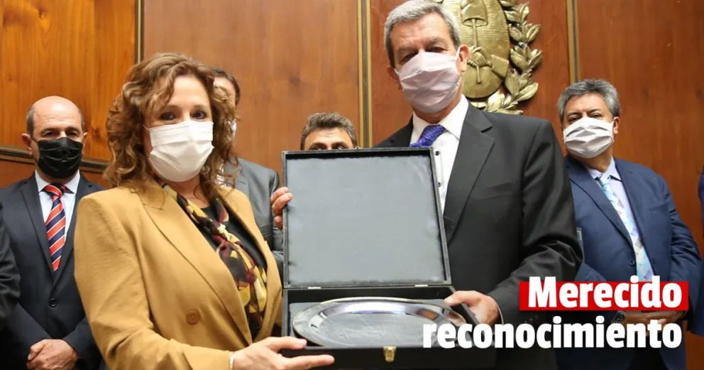 Distinguieron a Mónica Jofré como Ciudadana Ilustre de la provincia de San Juan”